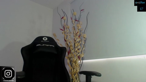 pilarbigcockxx  04-04-2023
